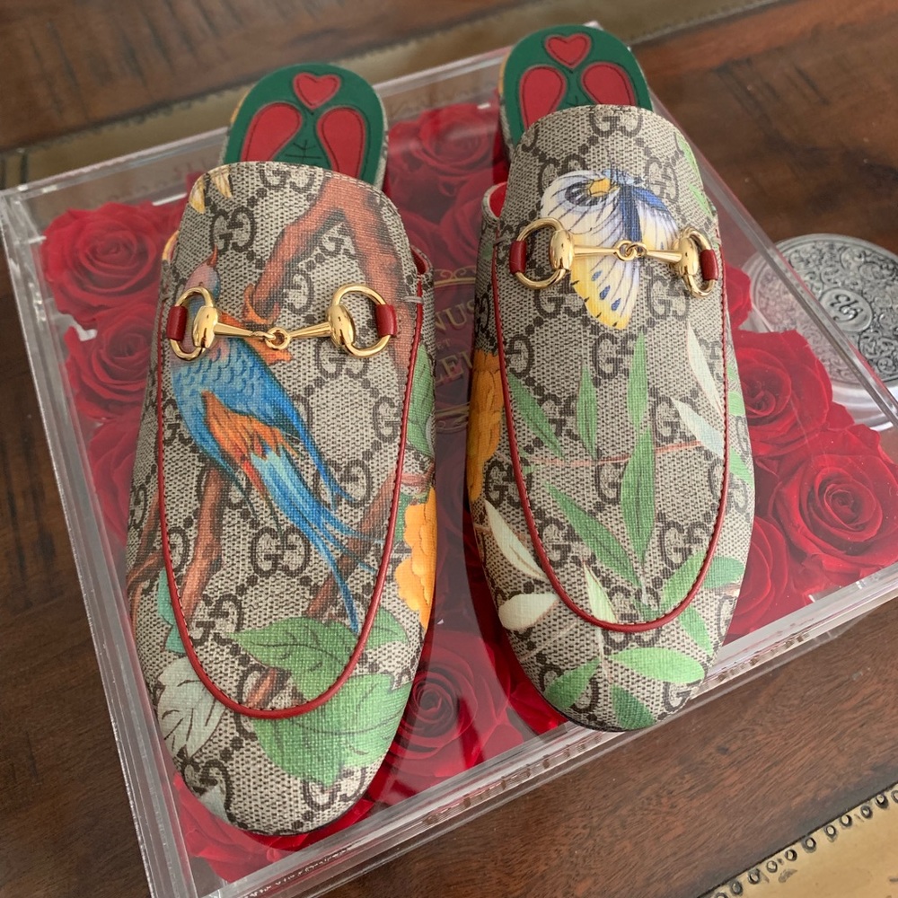 GUCCI slip ons